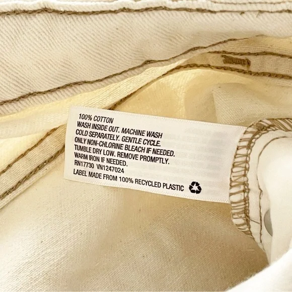 WILD FABLE Women's Super-High Rise Cut-Off Jean Shorts - Size 4 - Picture 6 of 10